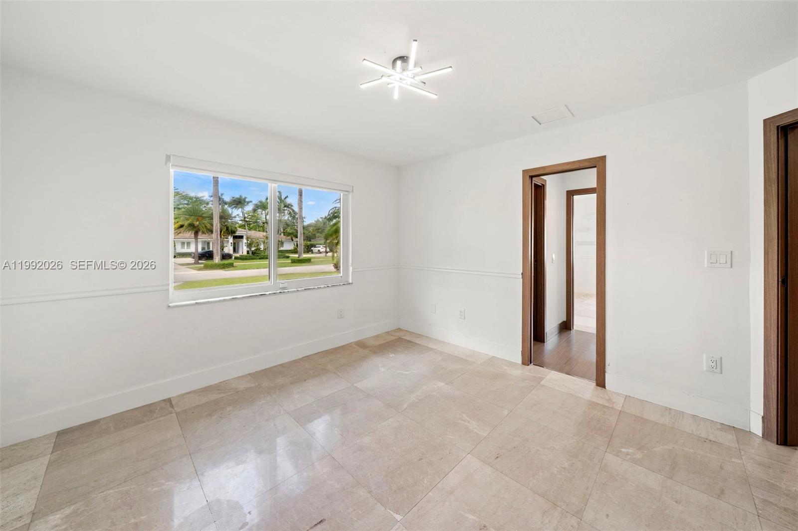 15501 SW 77th Ave
