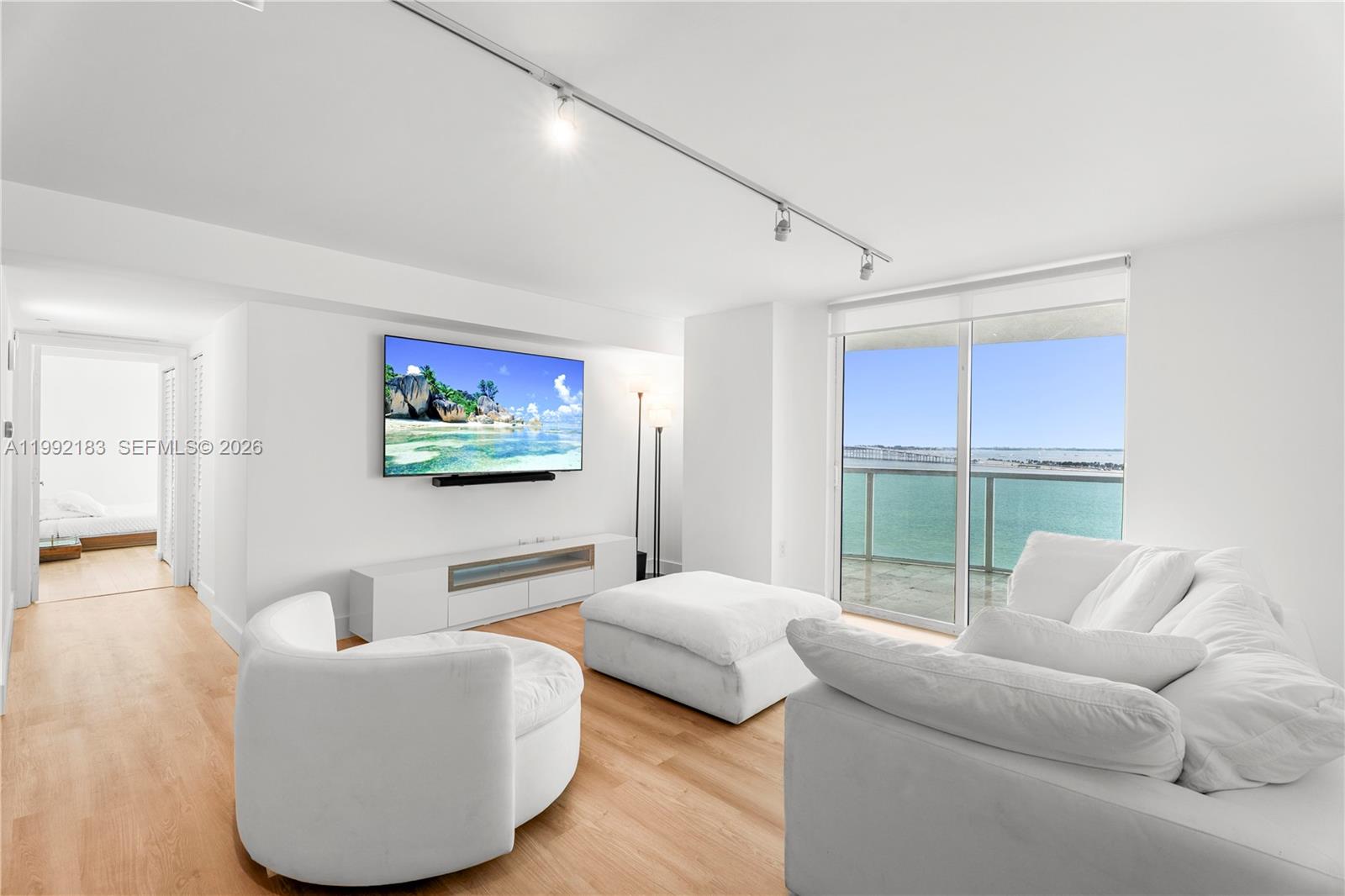 2101 Brickell Ave # 806