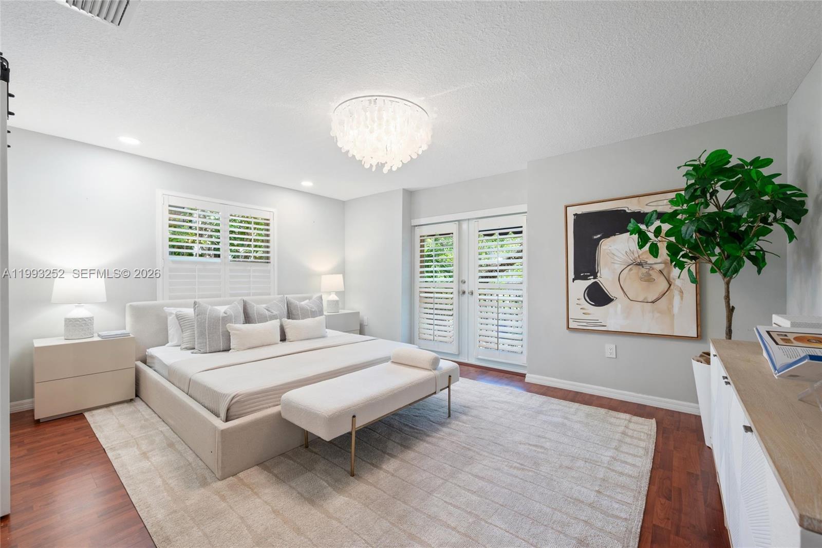 3274 Gifford Ln