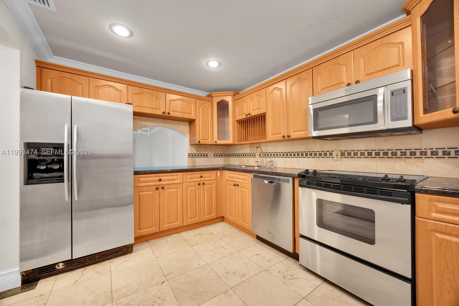 100 Edgewater Dr # 207
