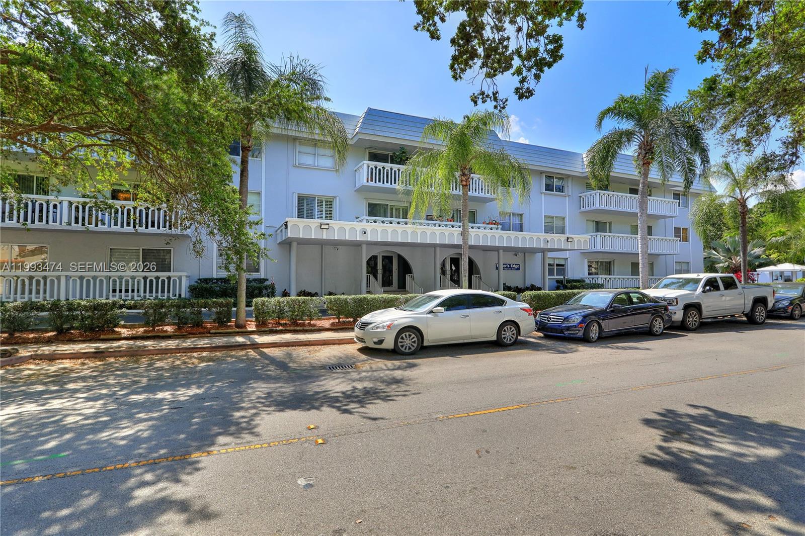 100 Edgewater Dr # 207