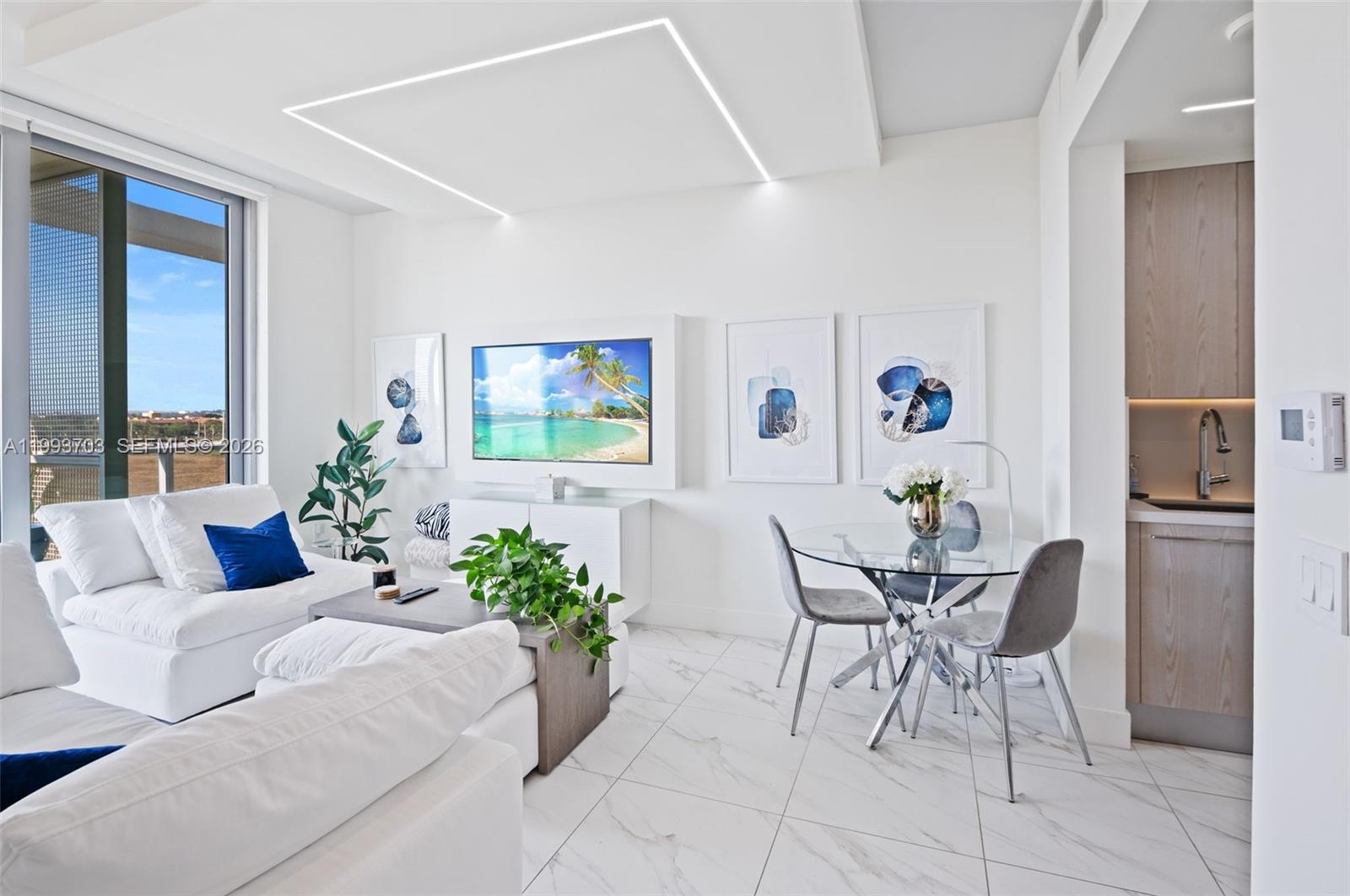 2000 Metropica Way # 508