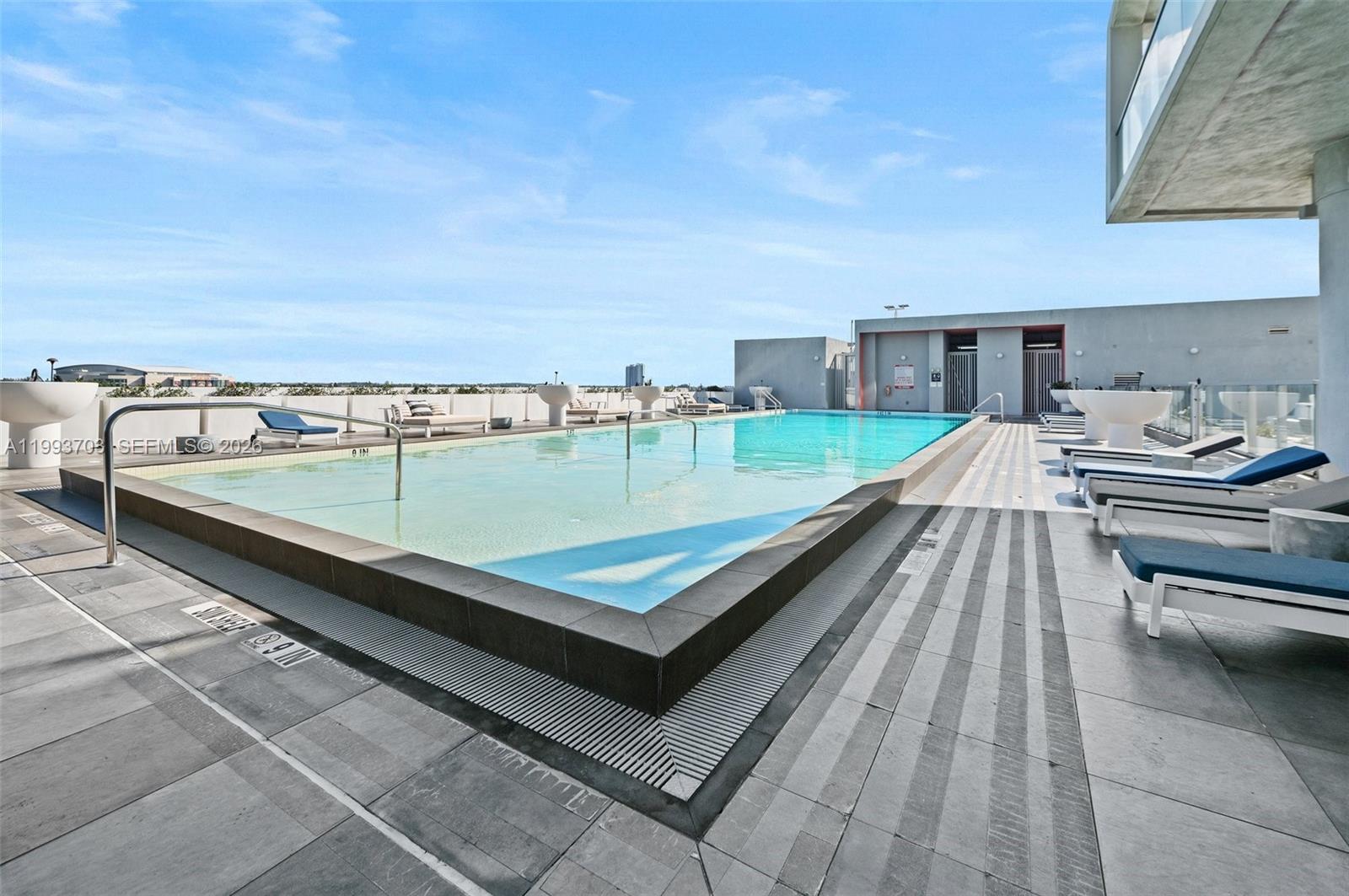 2000 Metropica Way # 508