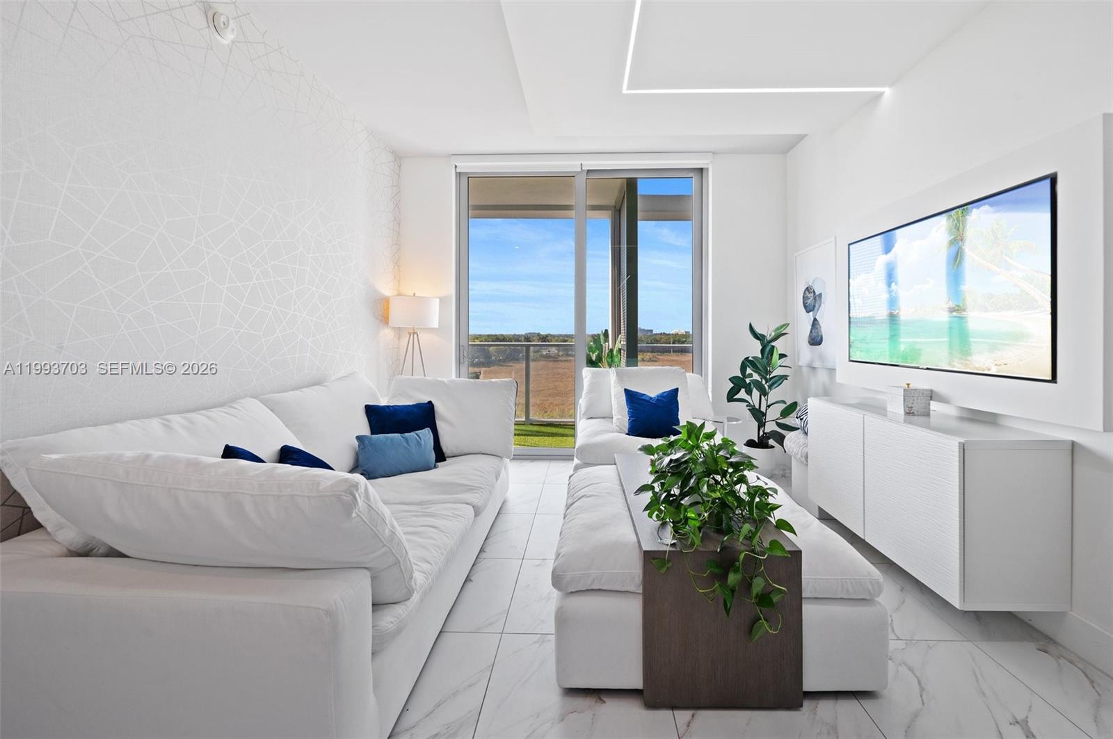 2000 Metropica Way # 508