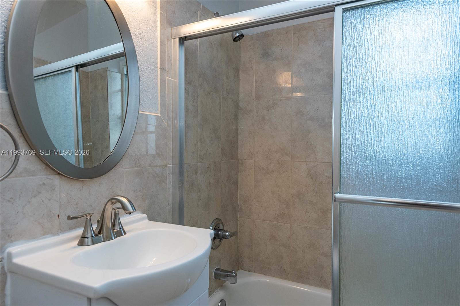 3671 SW 11th St # 9B