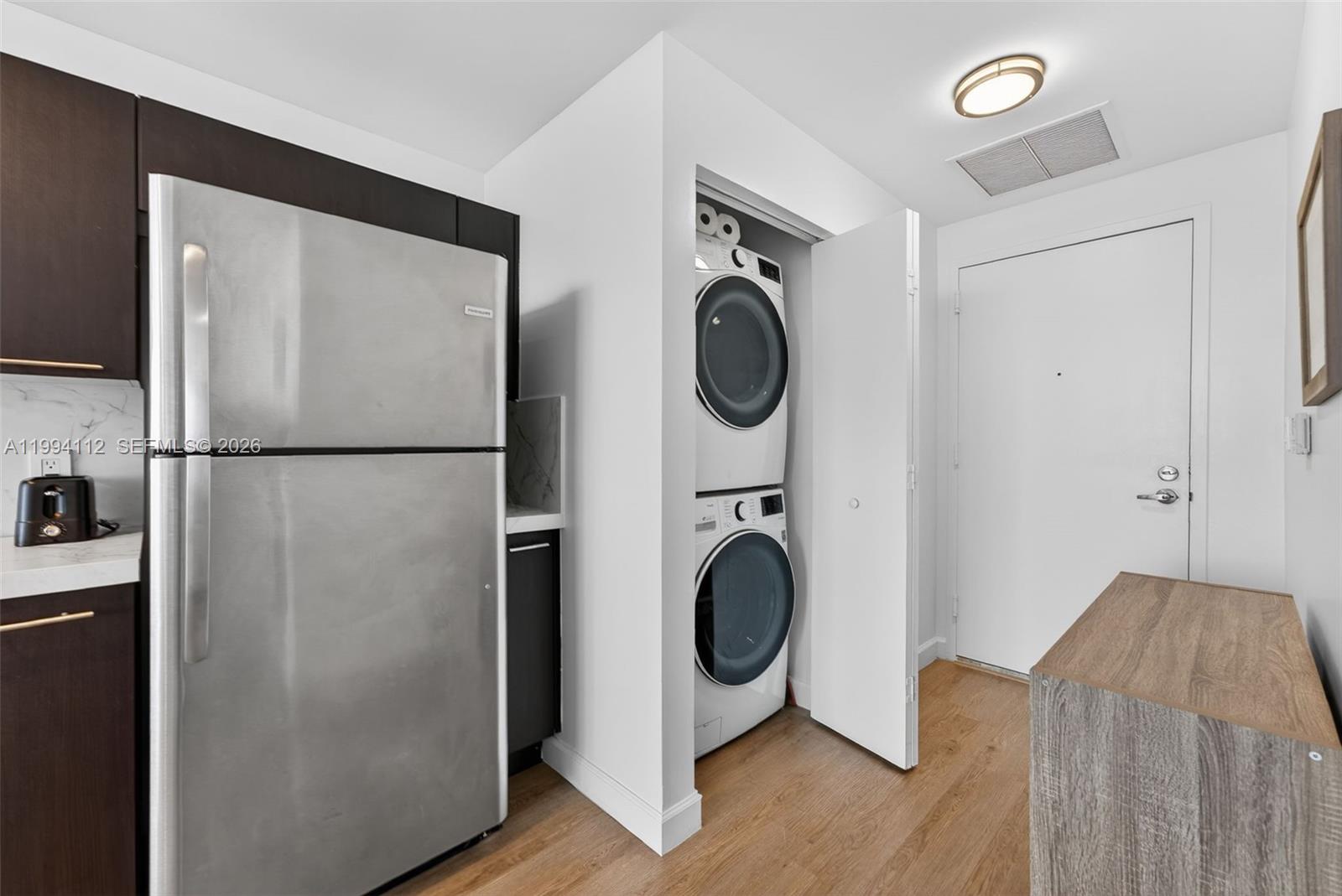 90 SW 3rd St # 1105