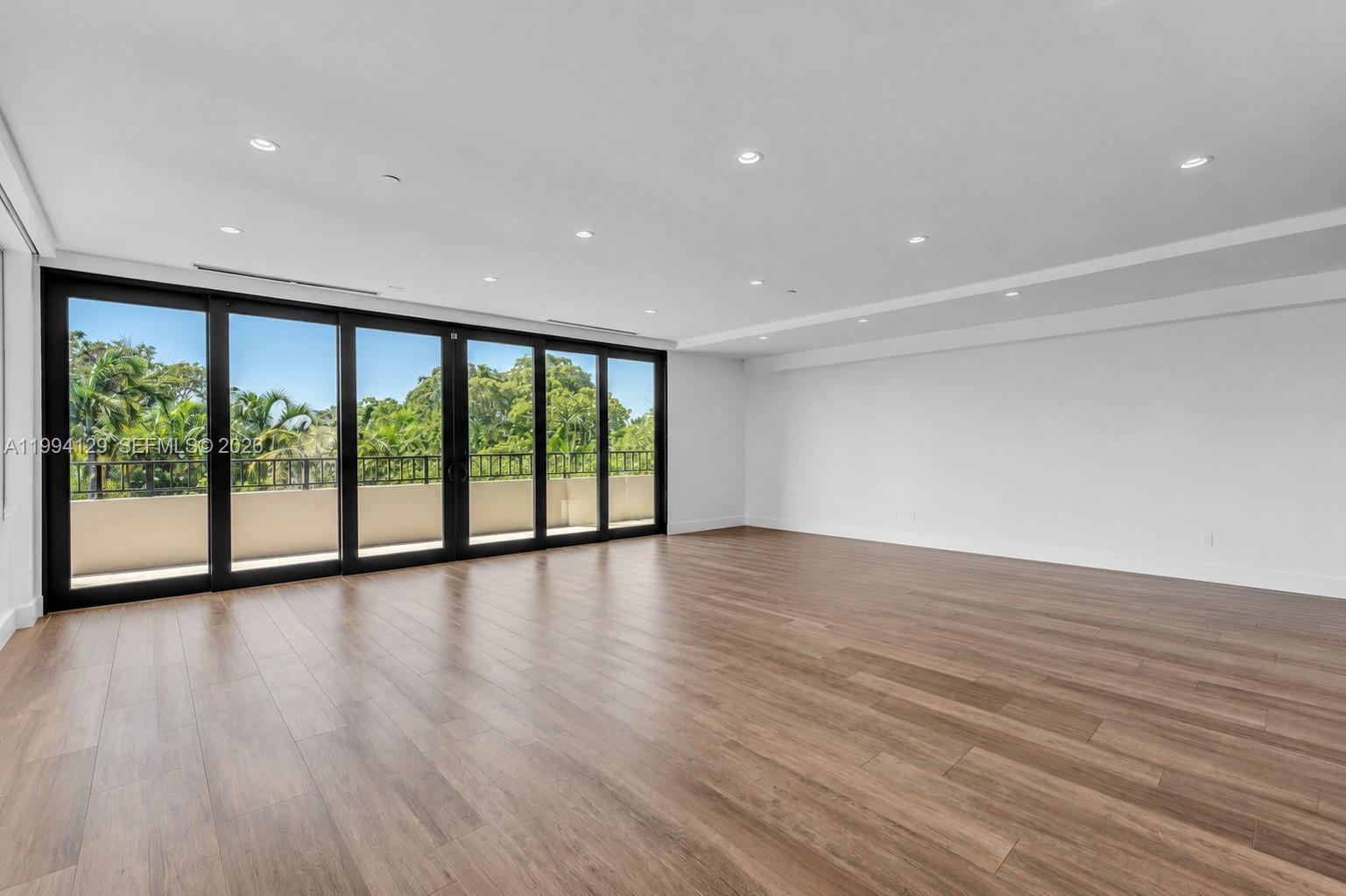 151 Crandon Blvd # 345