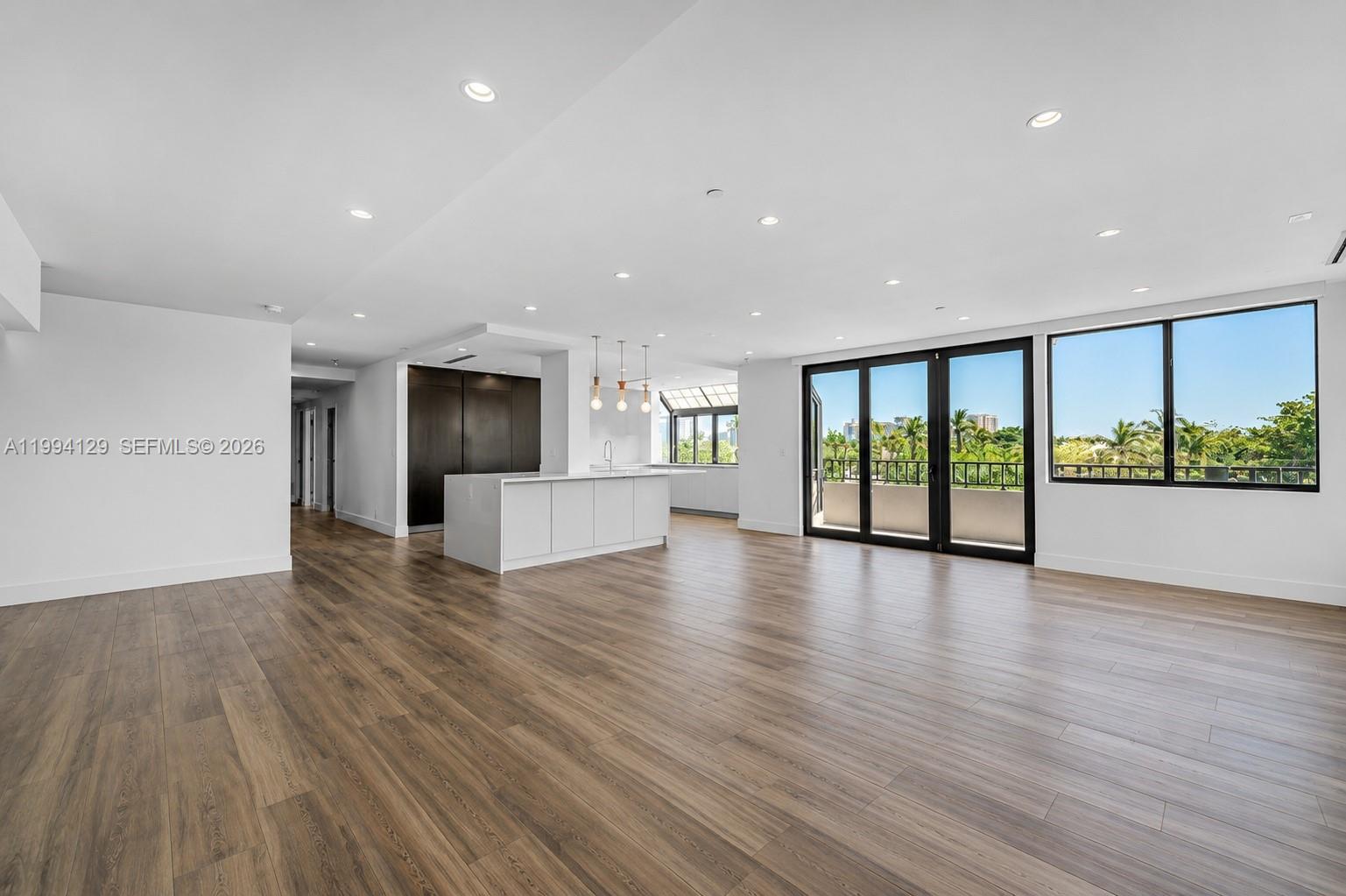 151 Crandon Blvd # 345