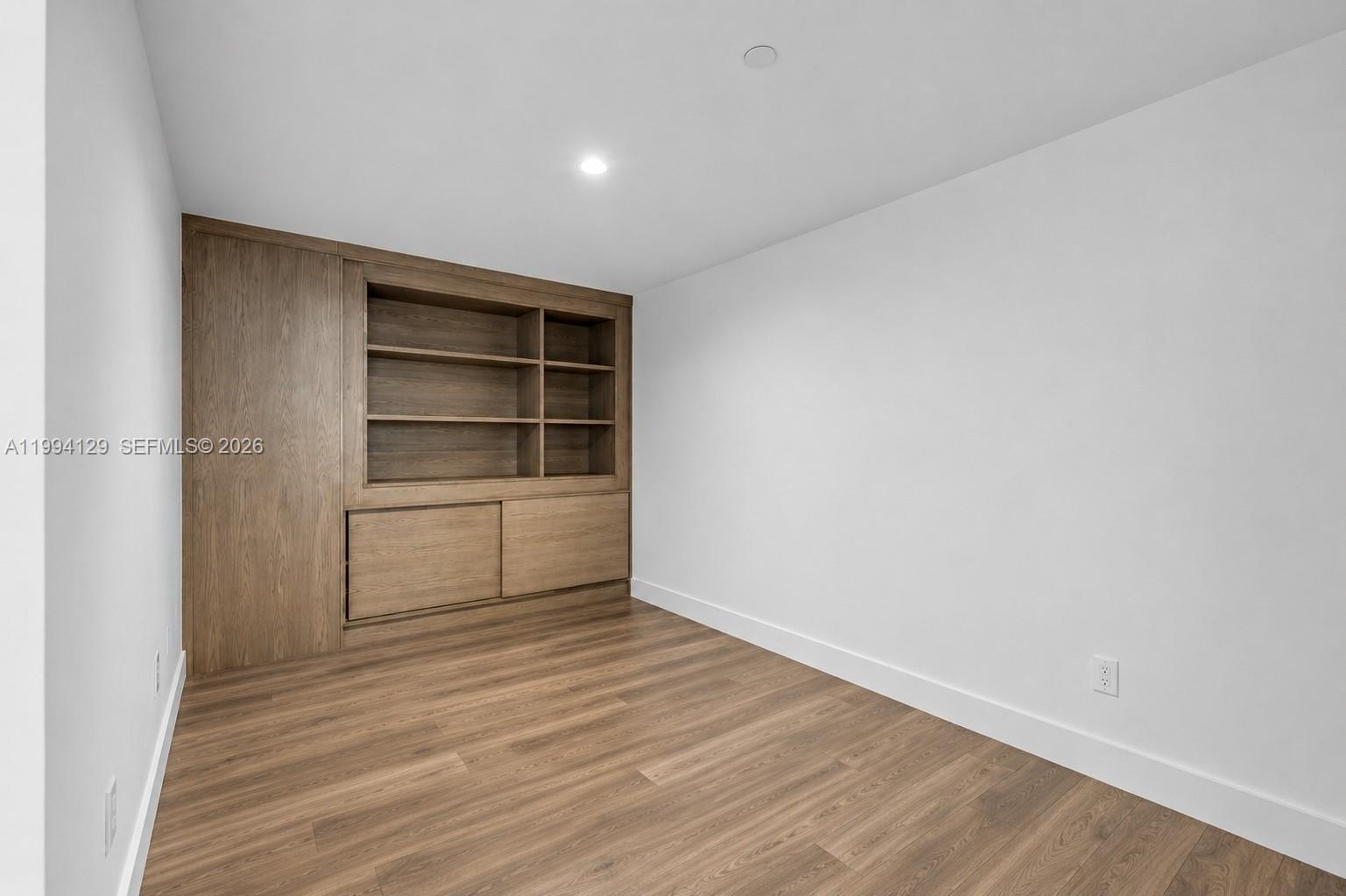 151 Crandon Blvd # 345