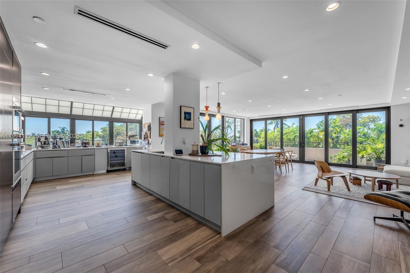 151 Crandon Blvd # 345