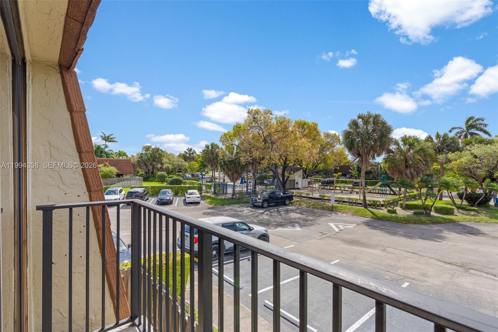 4843 NW 95th Ave