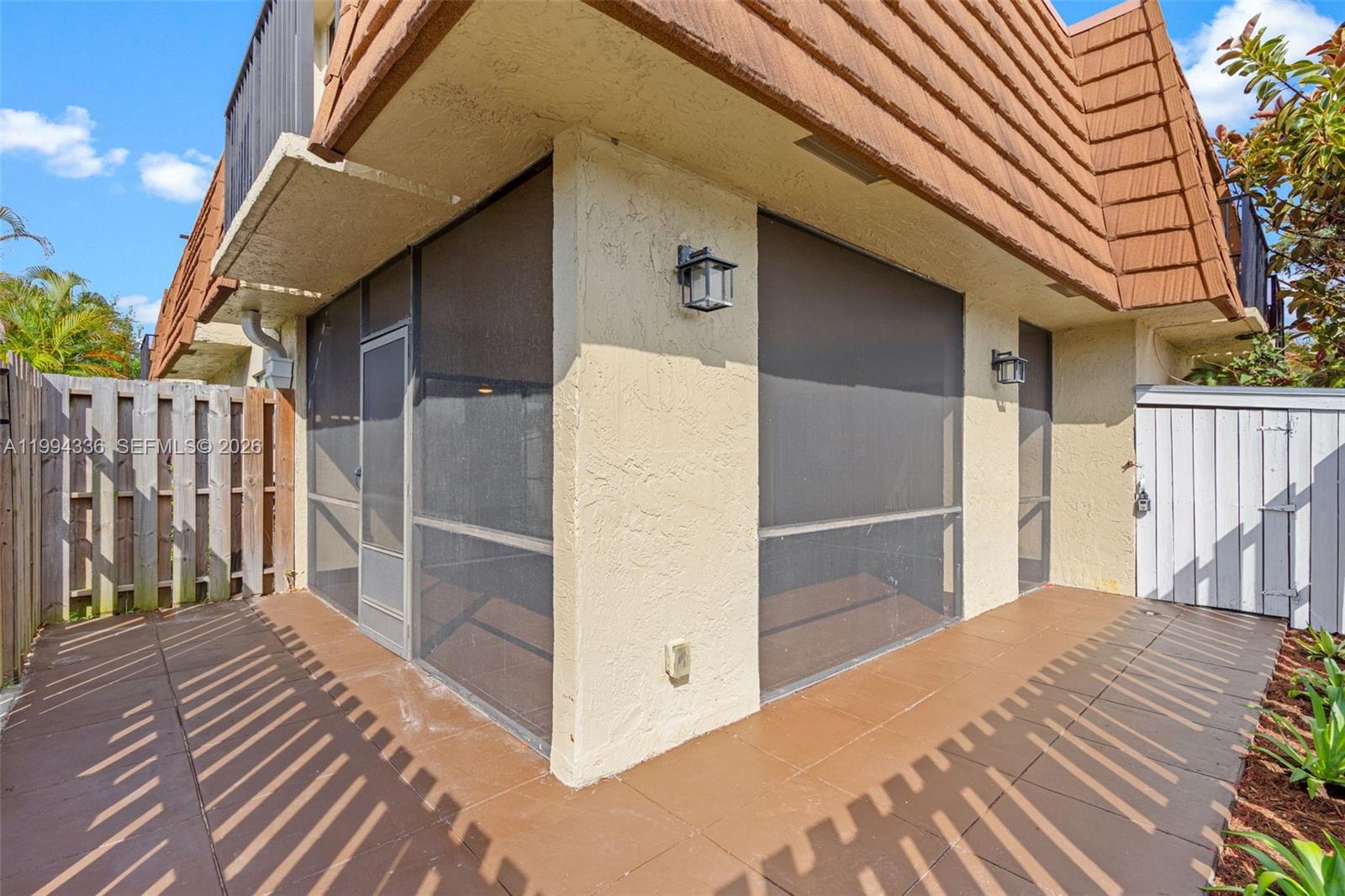 4843 NW 95th Ave