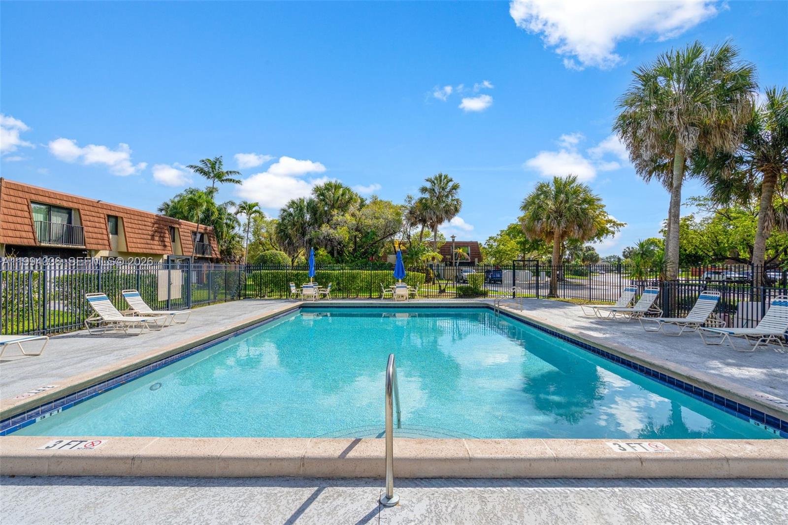4843 NW 95th Ave