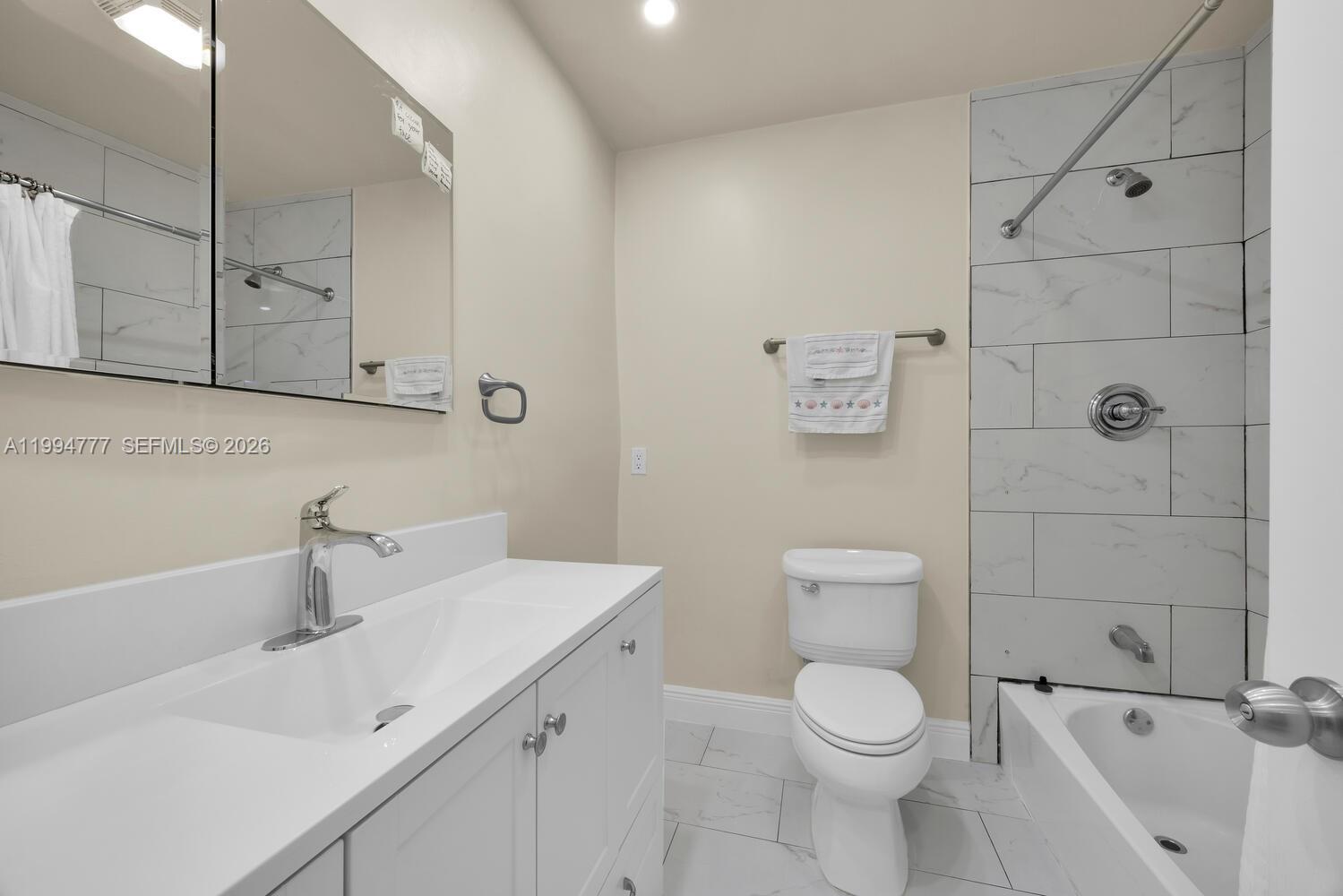 11401 SW 81st Rd Unit: -