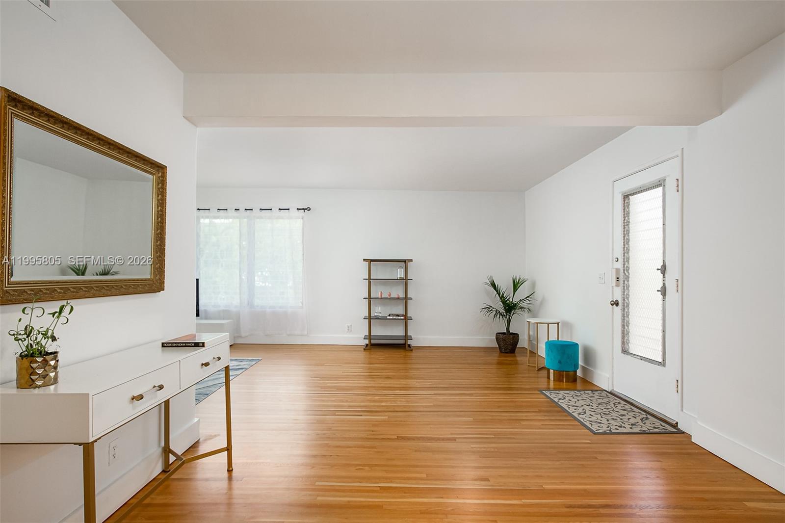 10081 W Bay Harbor Dr # 4