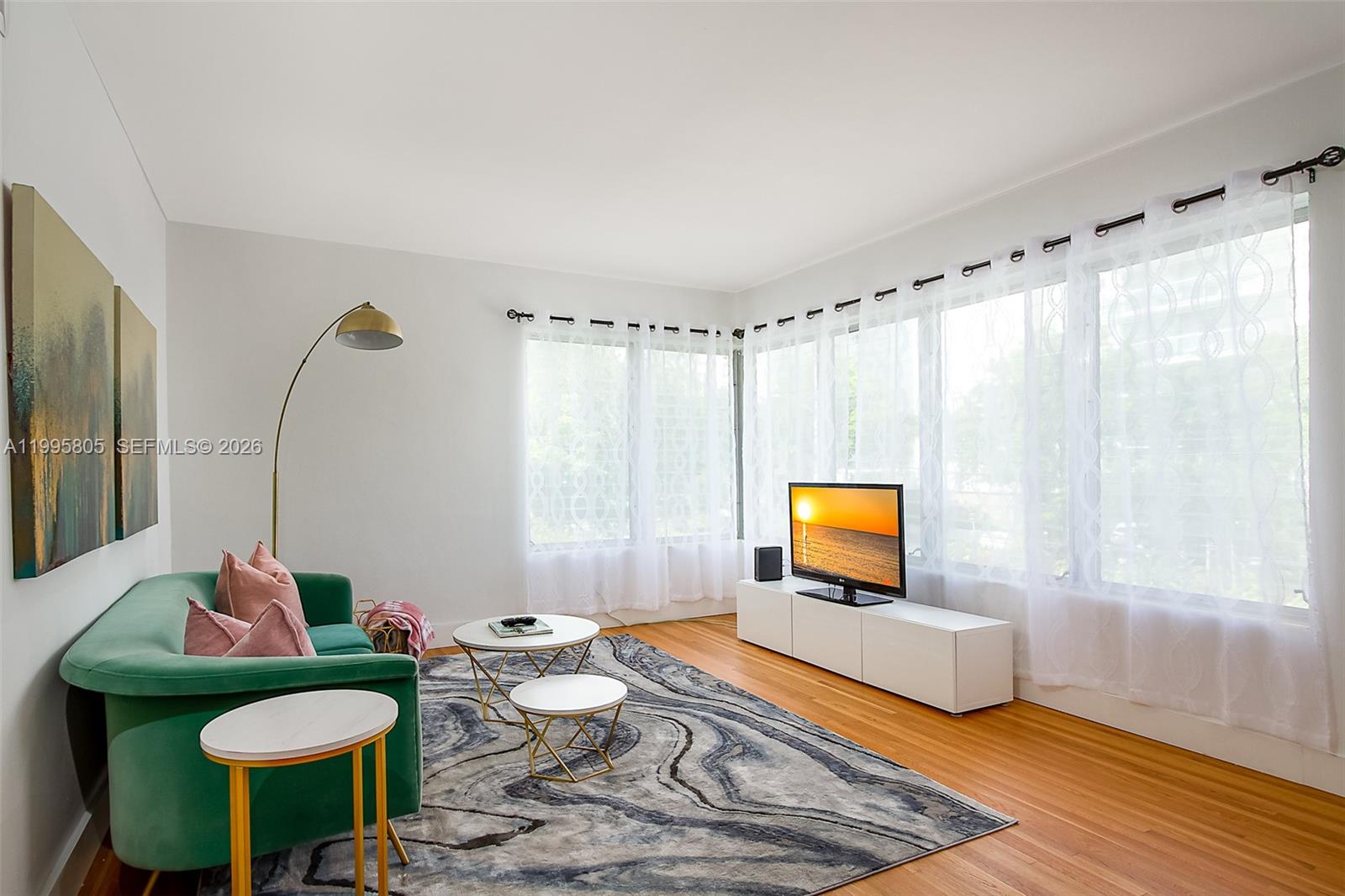 10081 W Bay Harbor Dr # 4