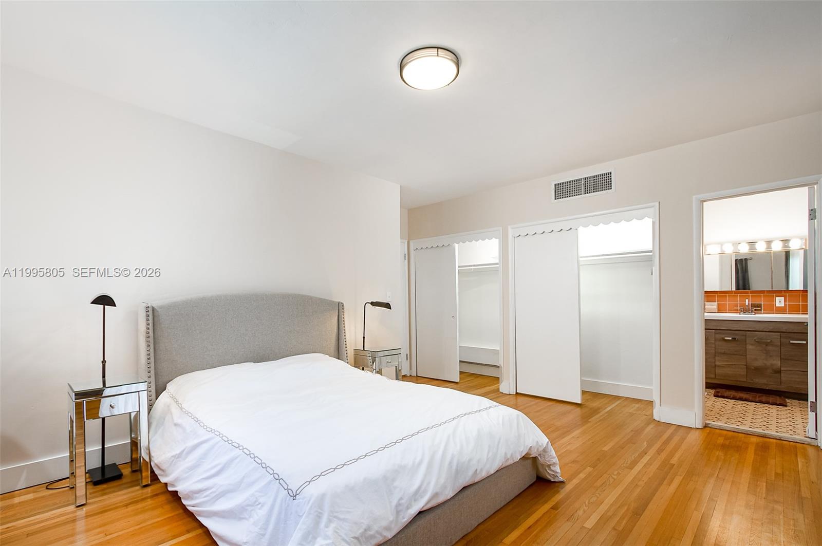 10081 W Bay Harbor Dr # 4