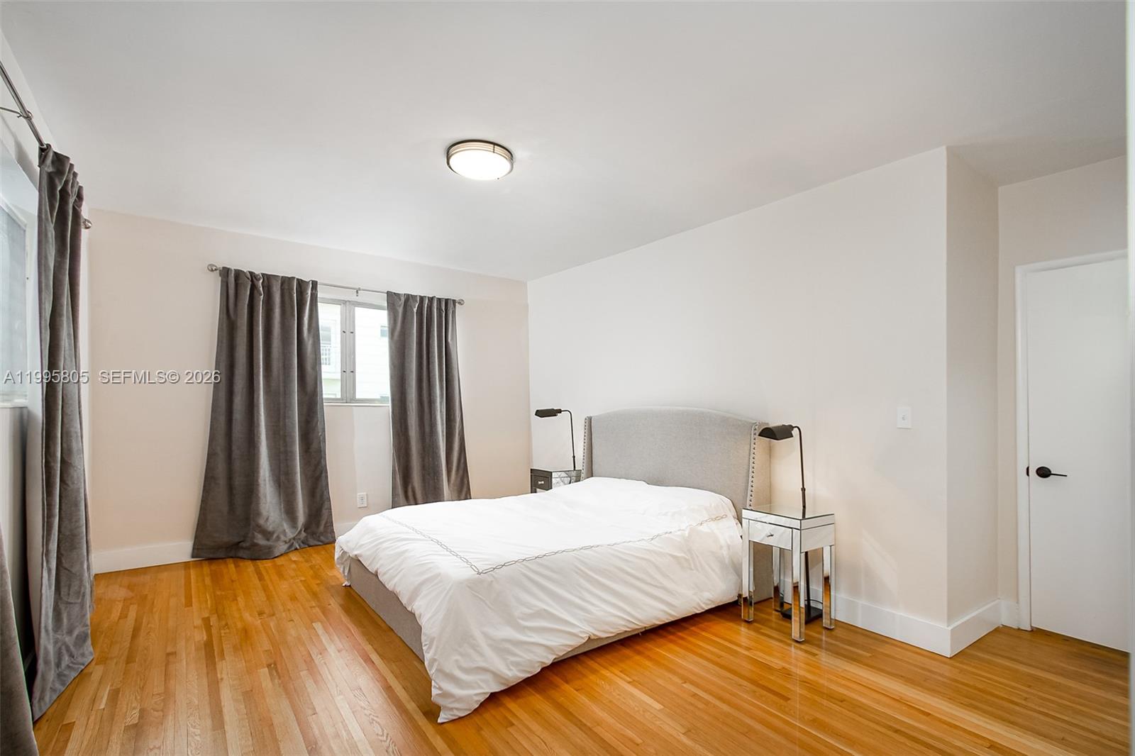 10081 W Bay Harbor Dr # 4