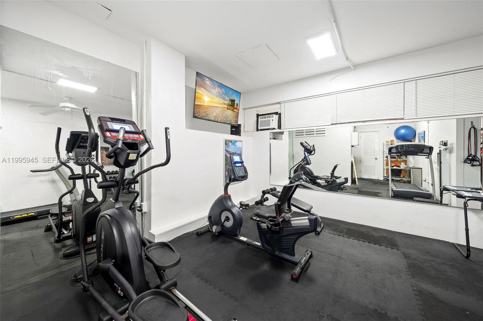 2840 N Ocean Blvd # 404