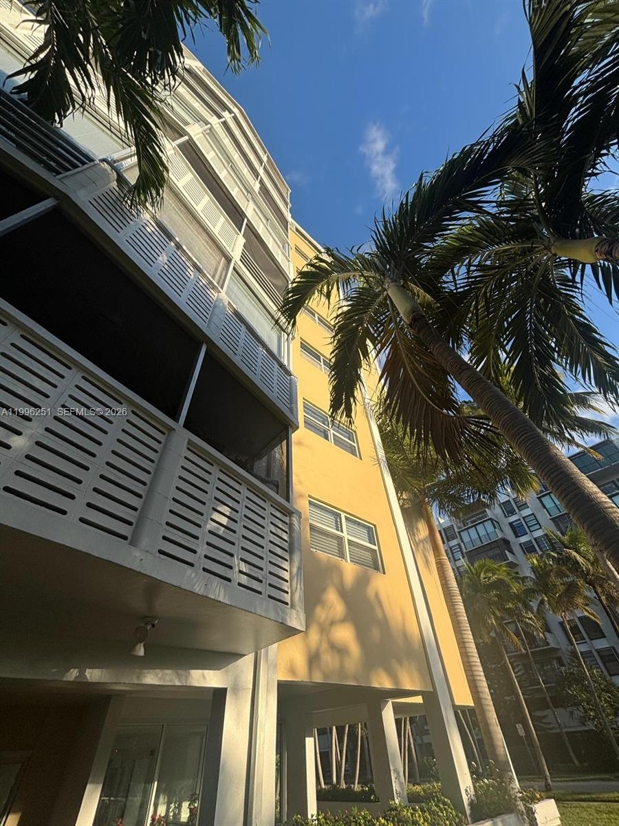 555 Crandon Blvd # 43