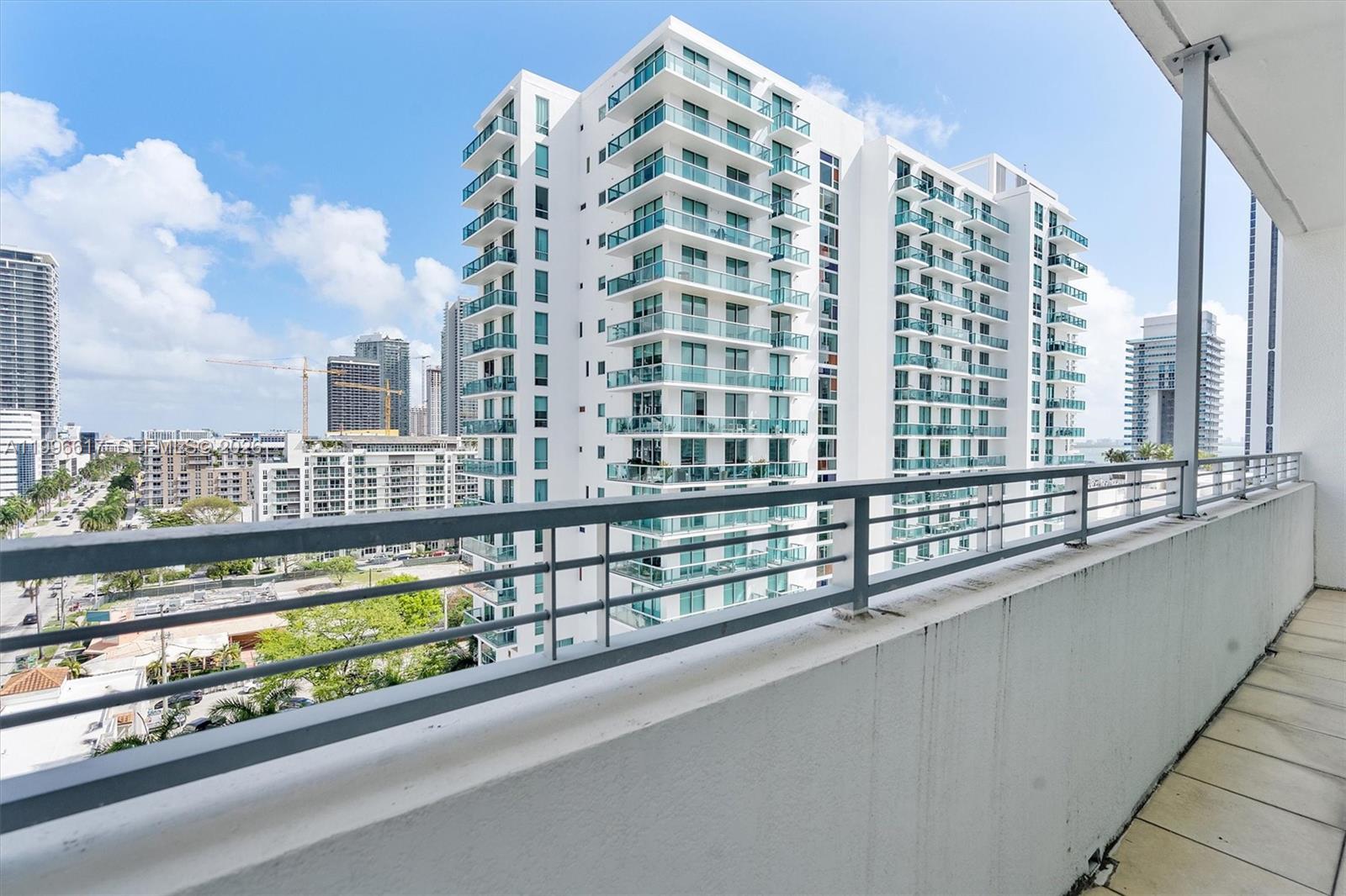 350 NE 24th St # 1007