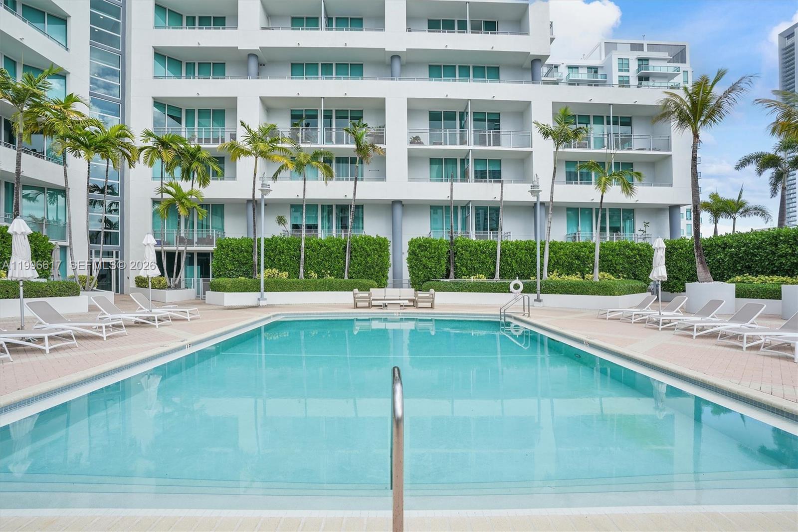 350 NE 24th St # 1007