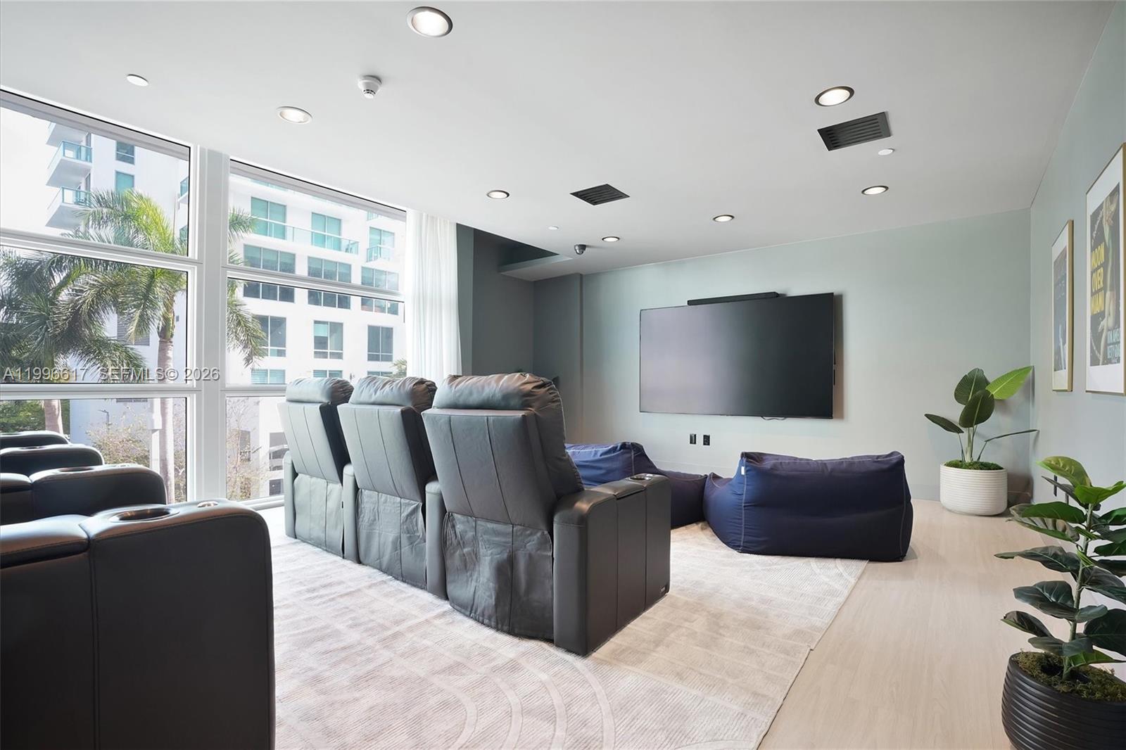 350 NE 24th St # 1007