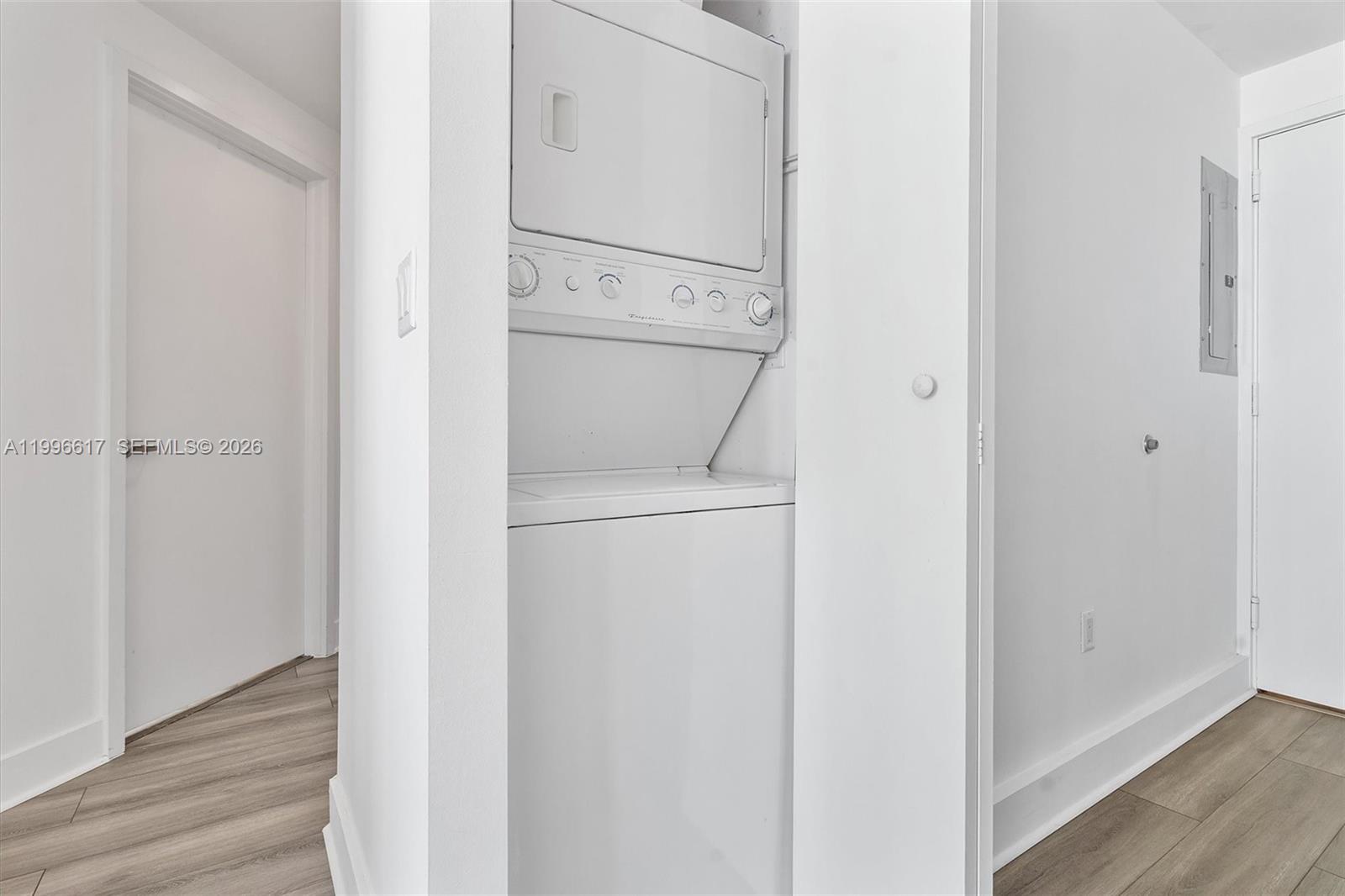 350 NE 24th St # 1007