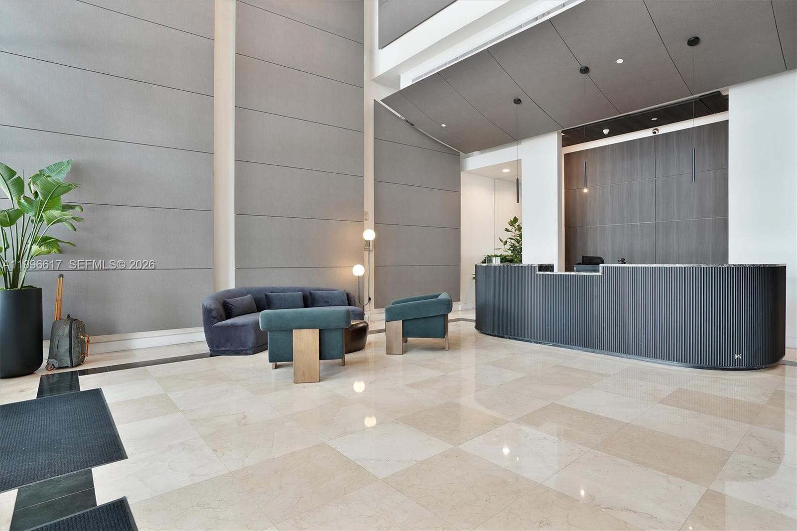 350 NE 24th St # 1007