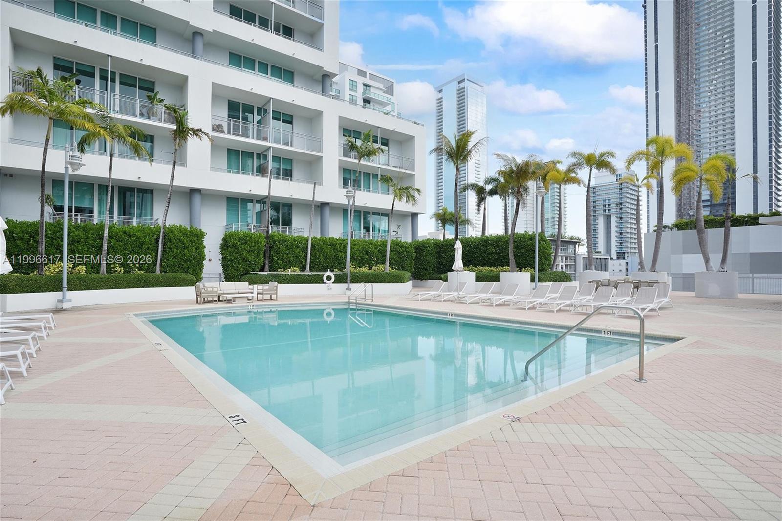 350 NE 24th St # 1007