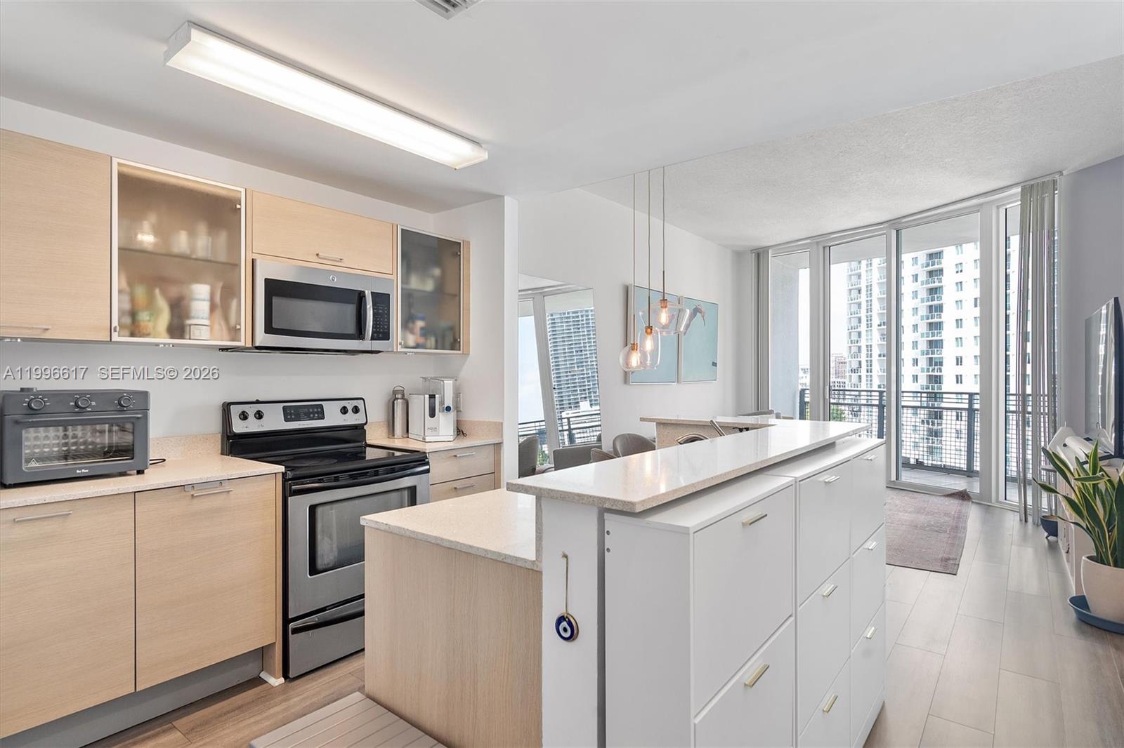 350 NE 24th St # 1007