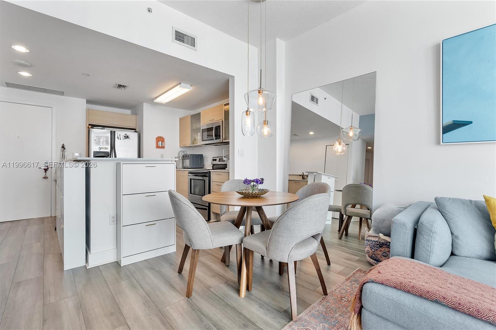 350 NE 24th St # 1007