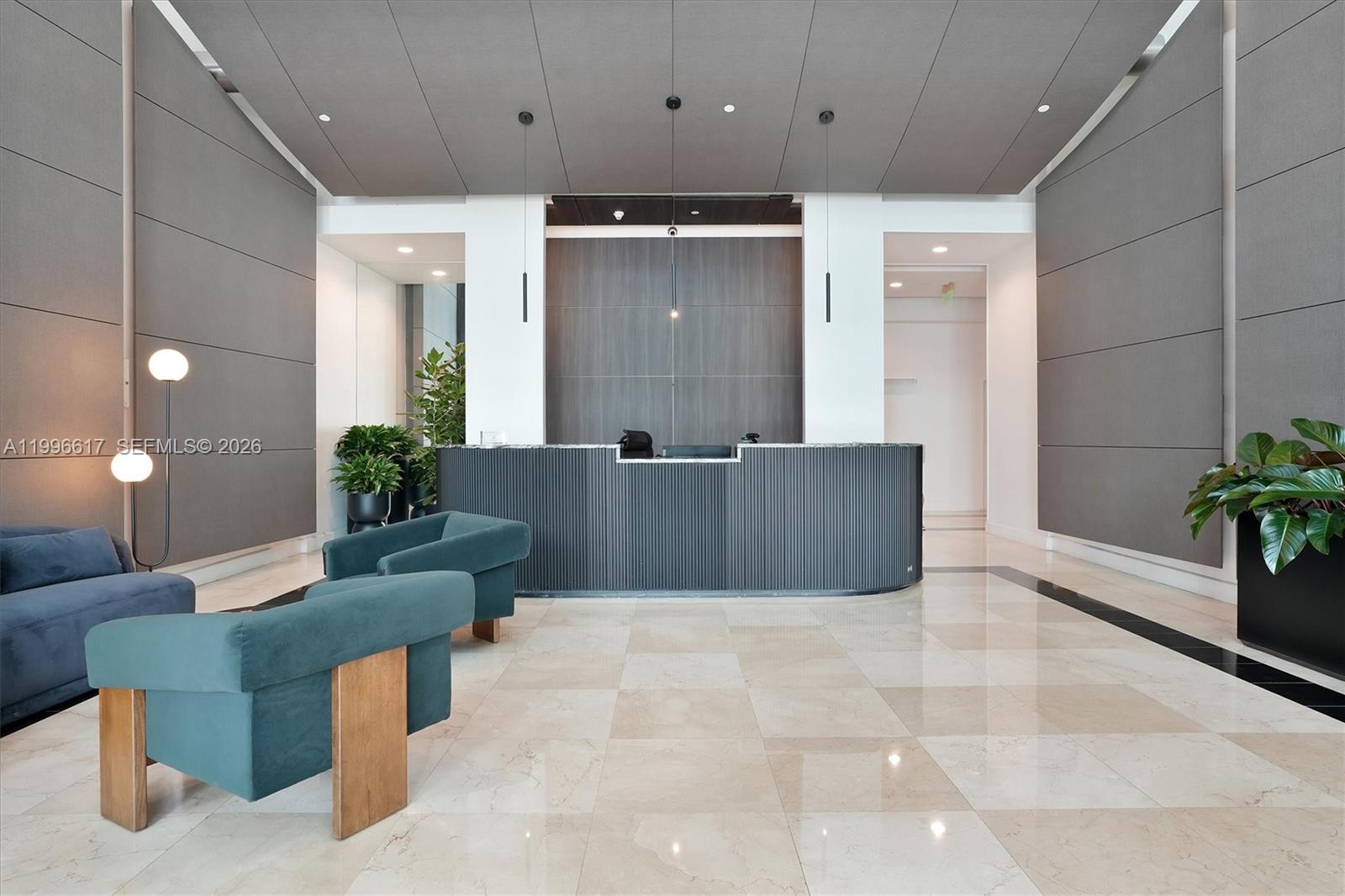 350 NE 24th St # 1007