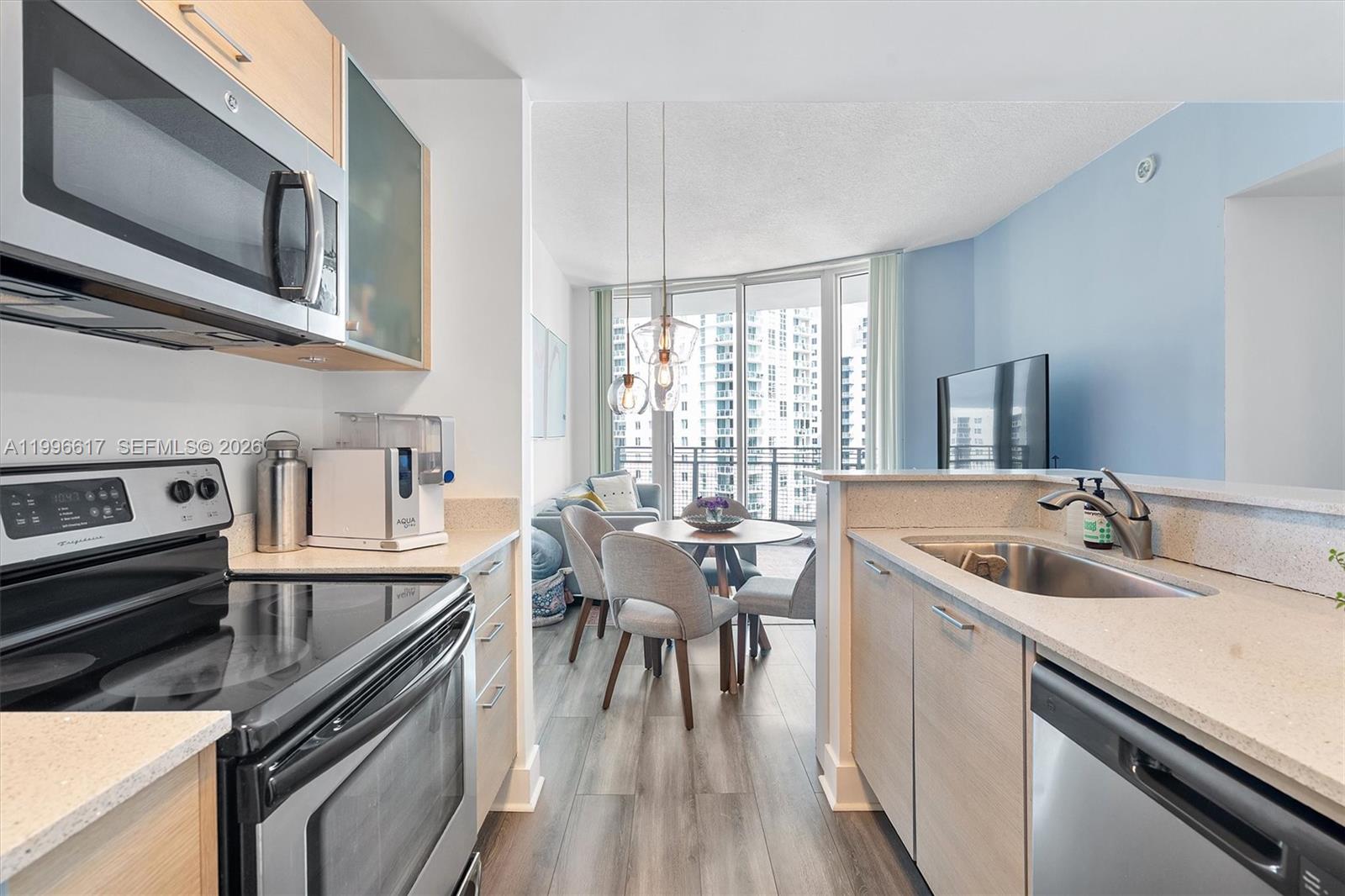 350 NE 24th St # 1007