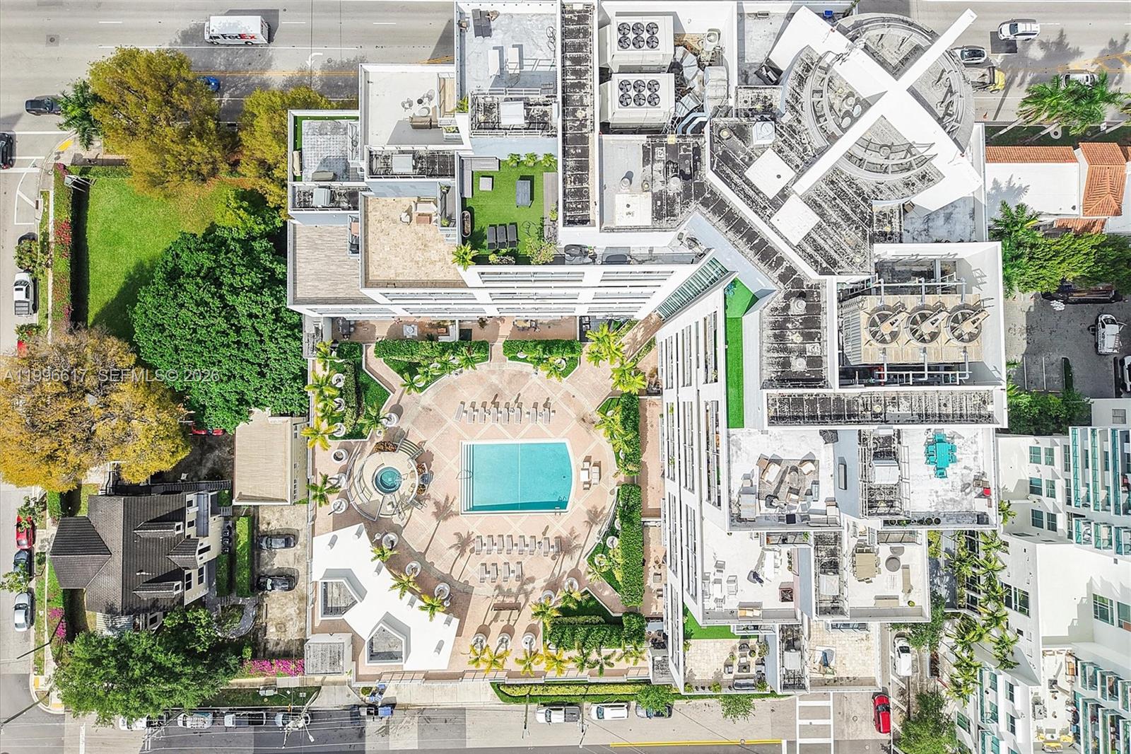 350 NE 24th St # 1007