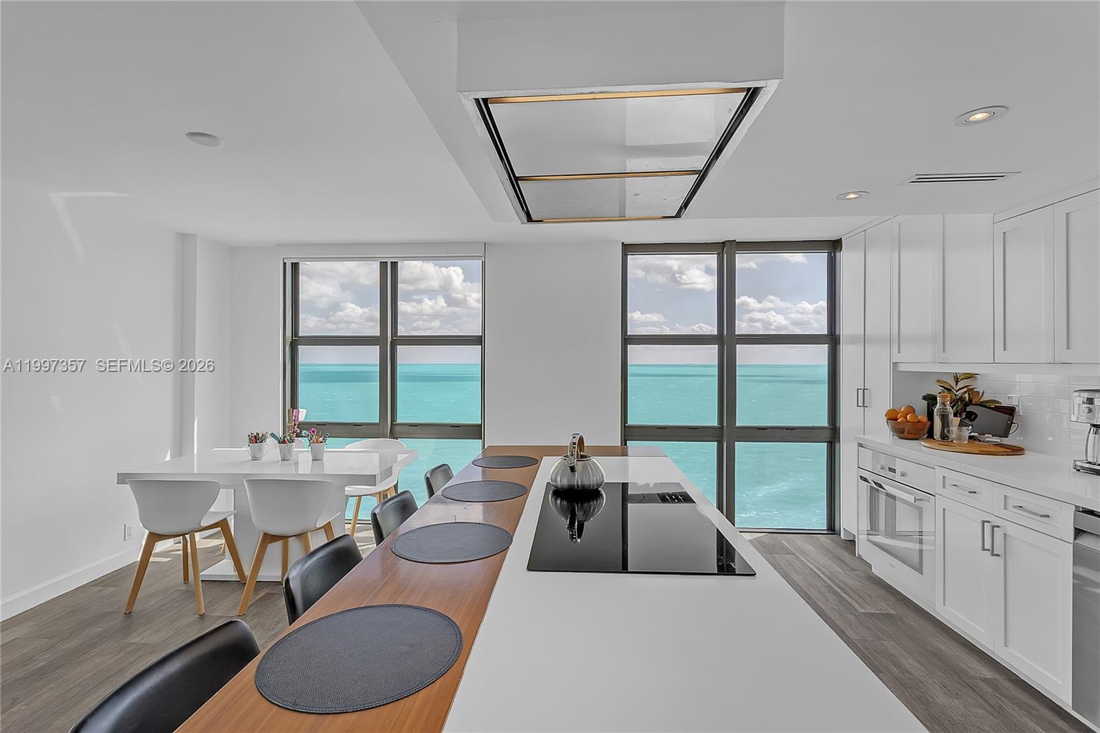 1111 Crandon Blvd # B807