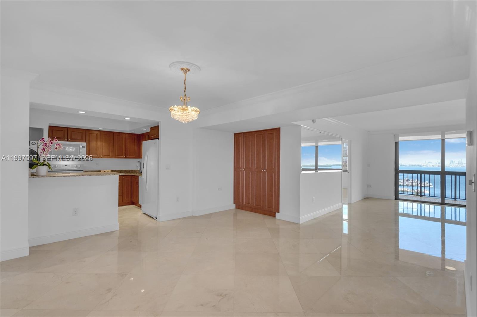 2333 Brickell Ave # 1109