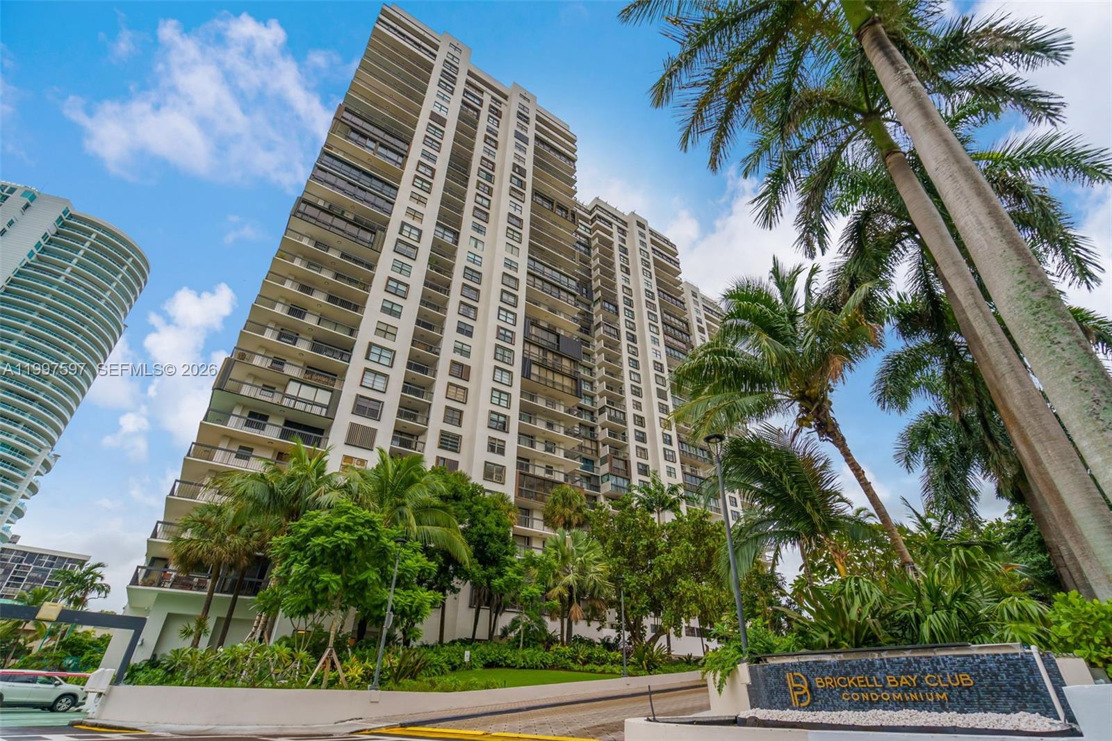 2333 Brickell Ave # 1109