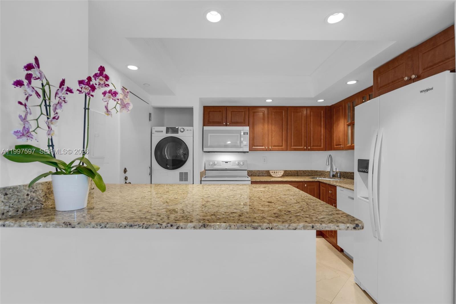 2333 Brickell Ave # 1109