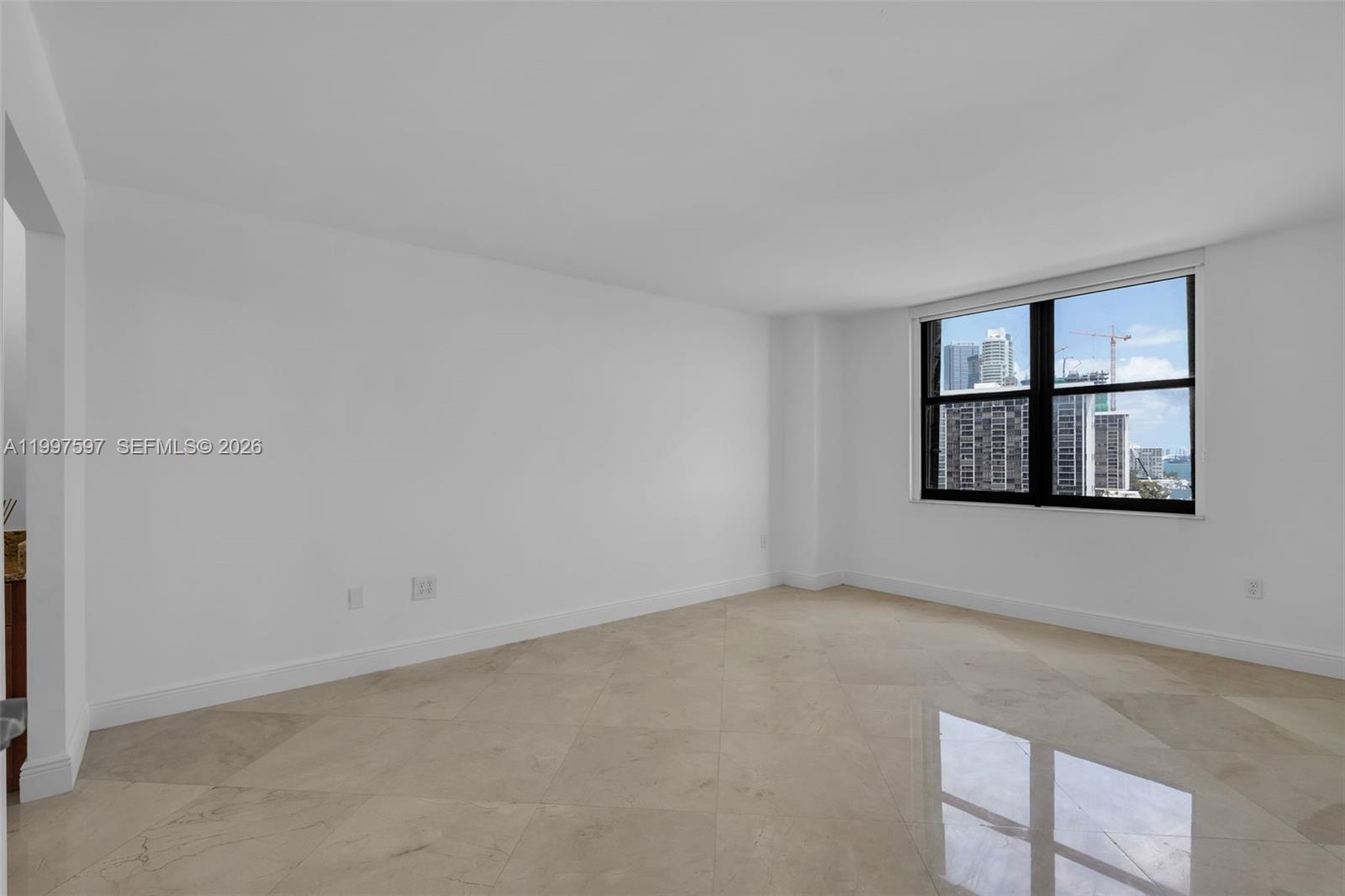 2333 Brickell Ave # 1109