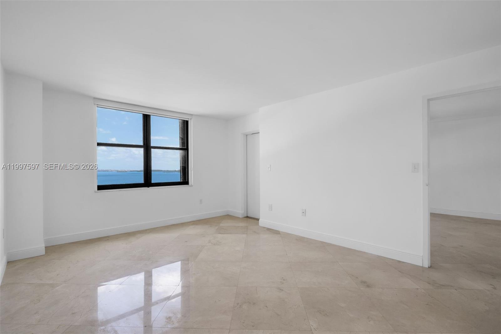 2333 Brickell Ave # 1109