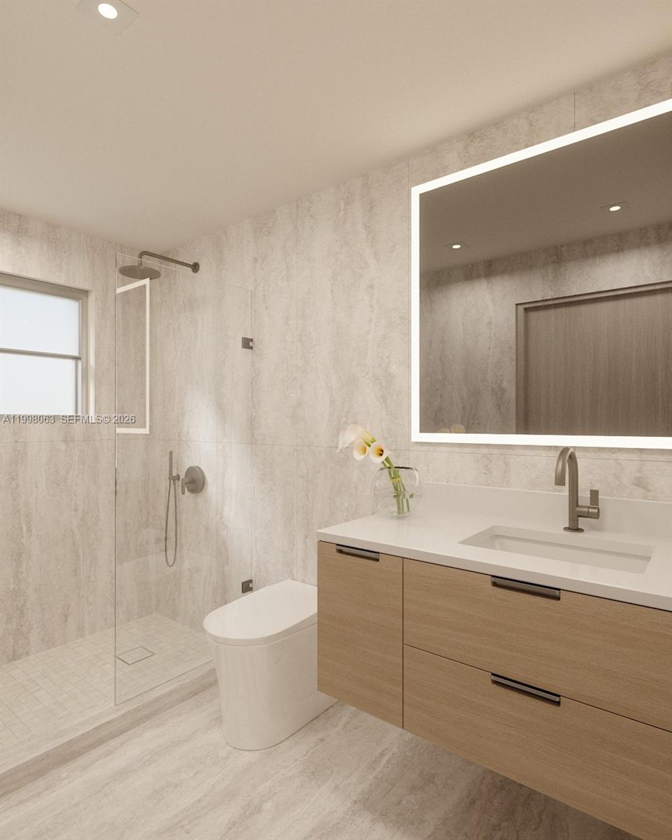 250 Collins Av # 212
