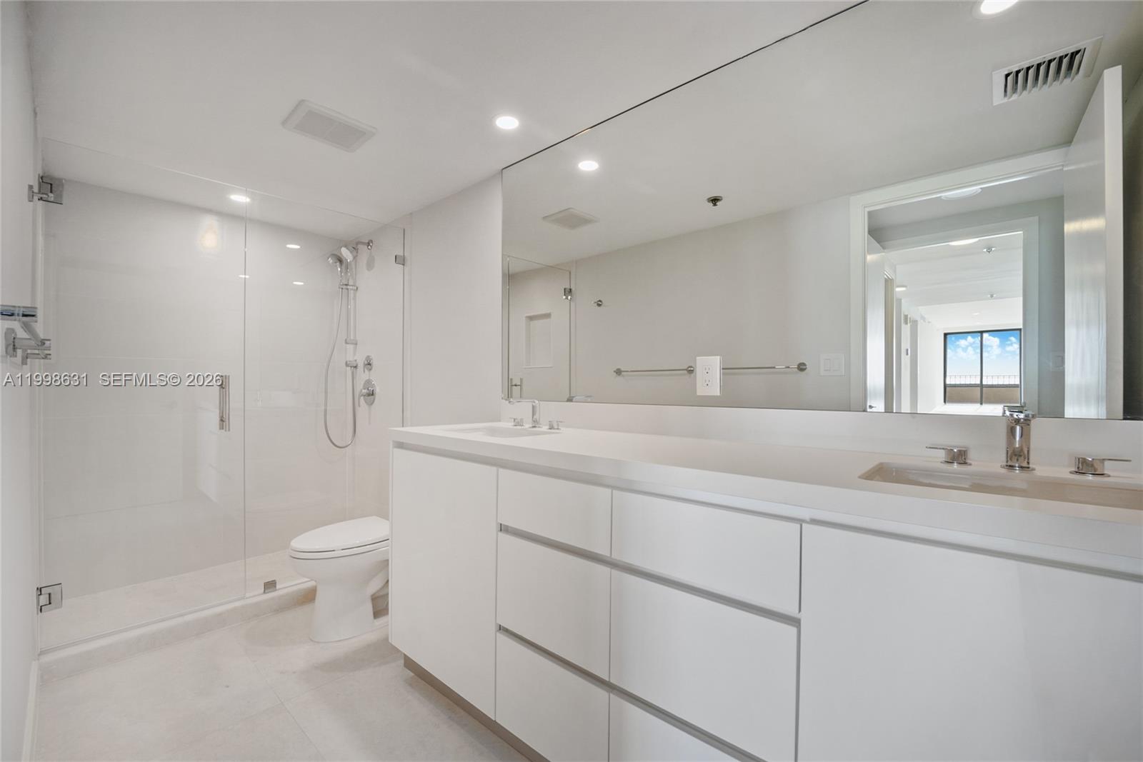 251 Crandon Blvd # 1037