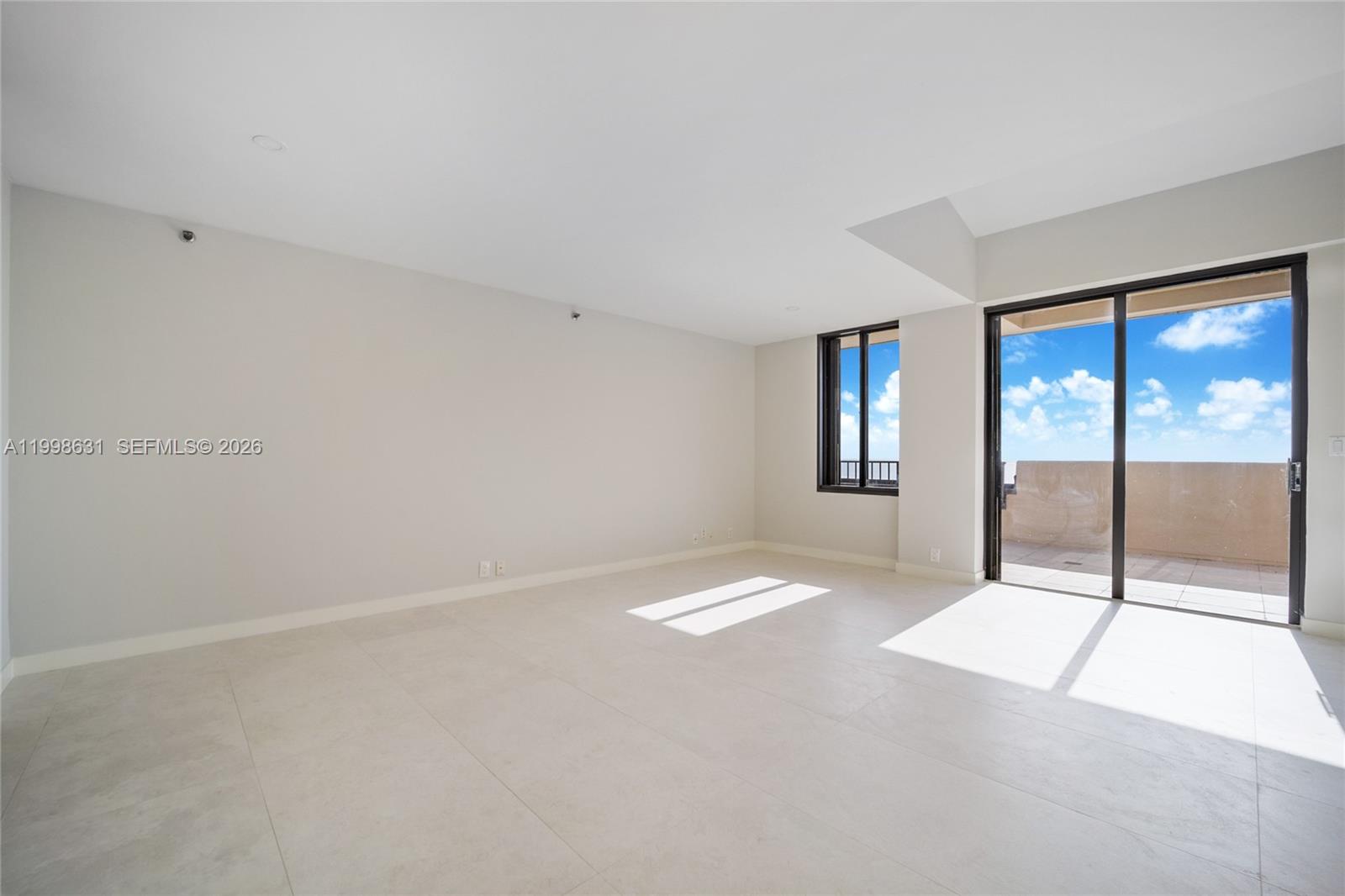251 Crandon Blvd # 1037