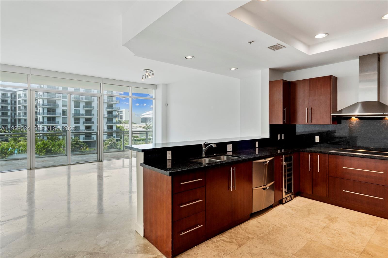1090 NW N River Dr # 402