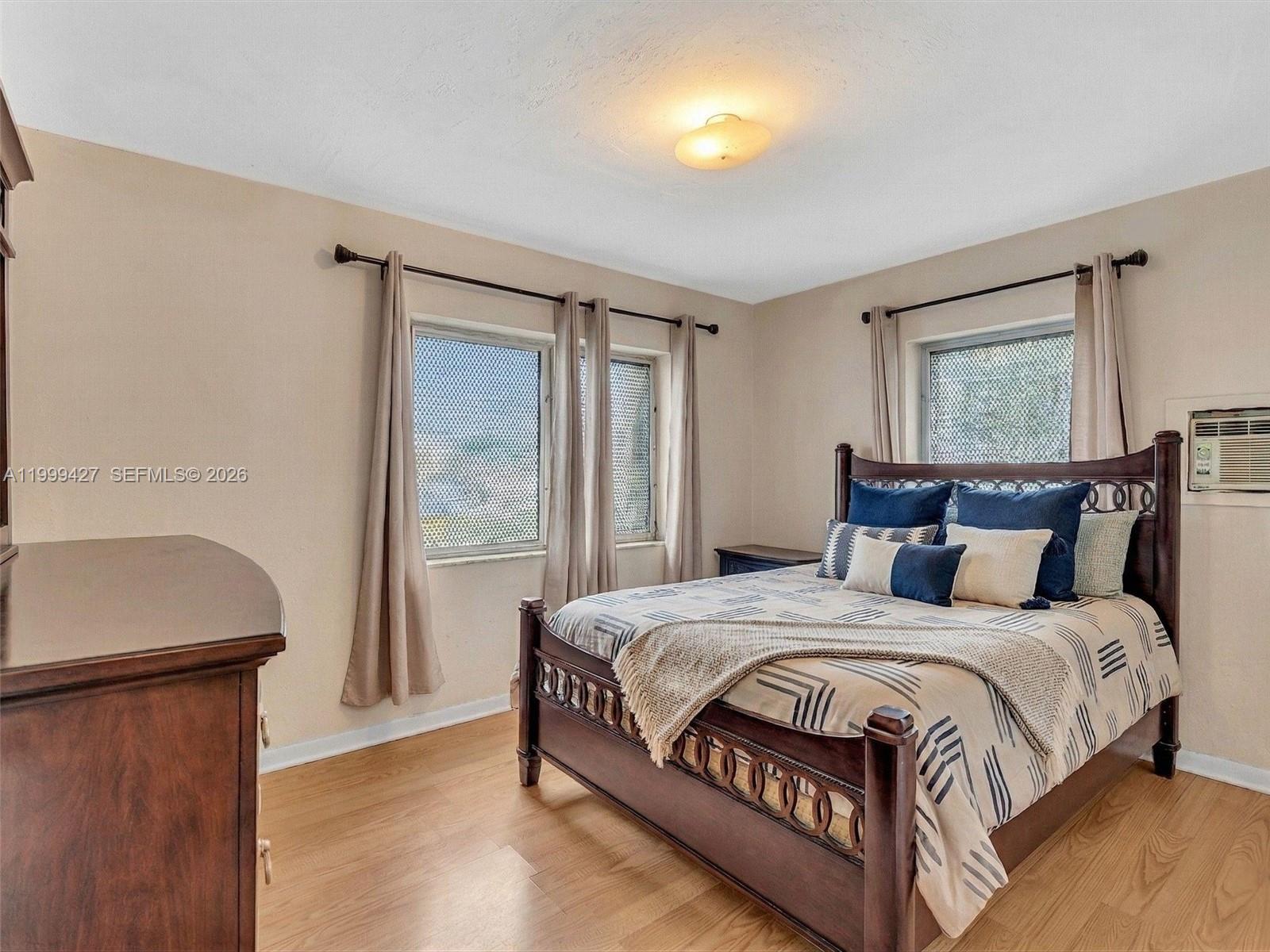 10 SW 72nd Ave