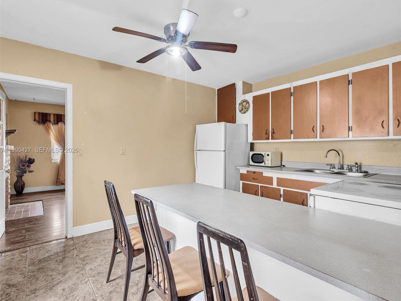 10 SW 72nd Ave