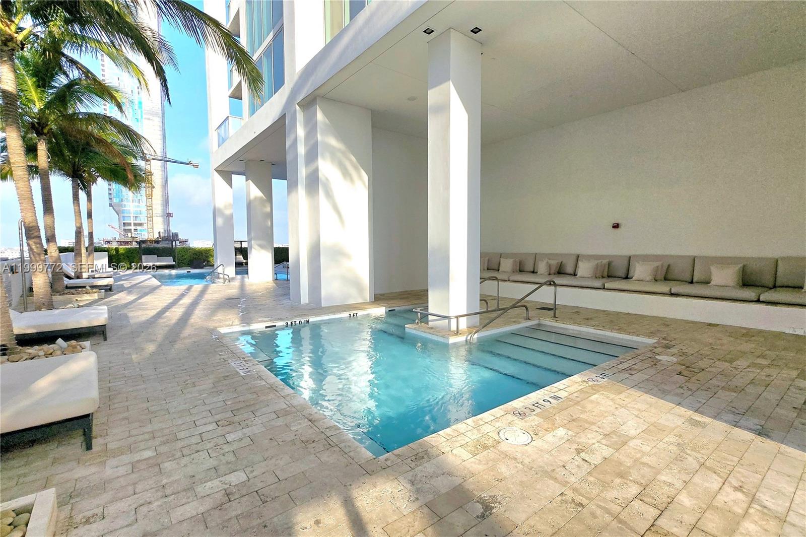1040 Biscayne Blvd # 1001