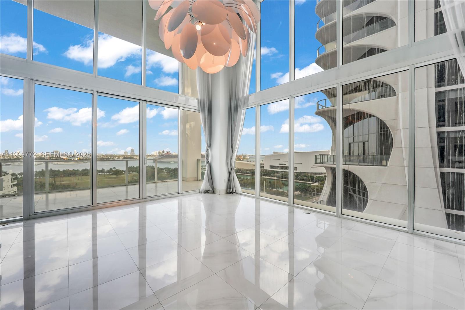 1040 Biscayne Blvd # 1001