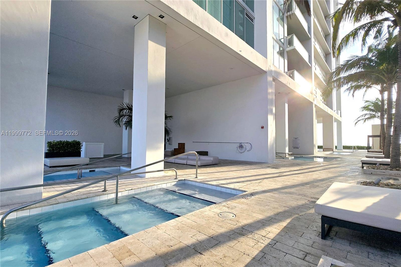 1040 Biscayne Blvd # 1001